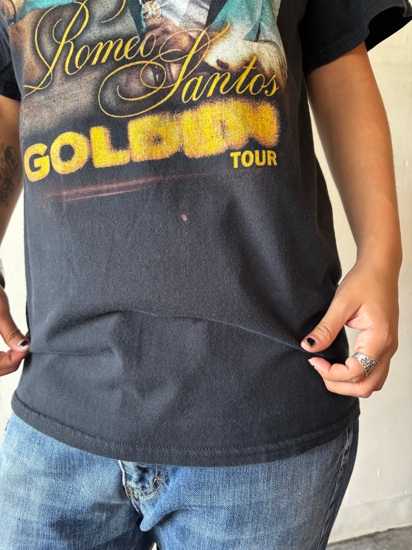 Romeo Santos Golden Tour Shirt
