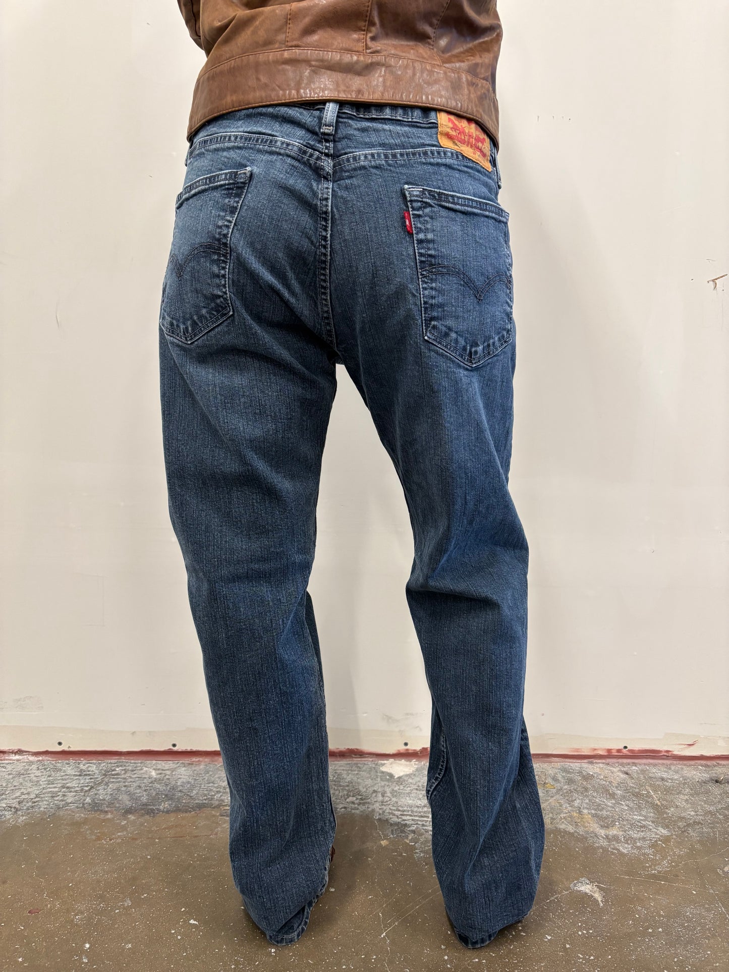 Levi’s Dark Wash Jeans
