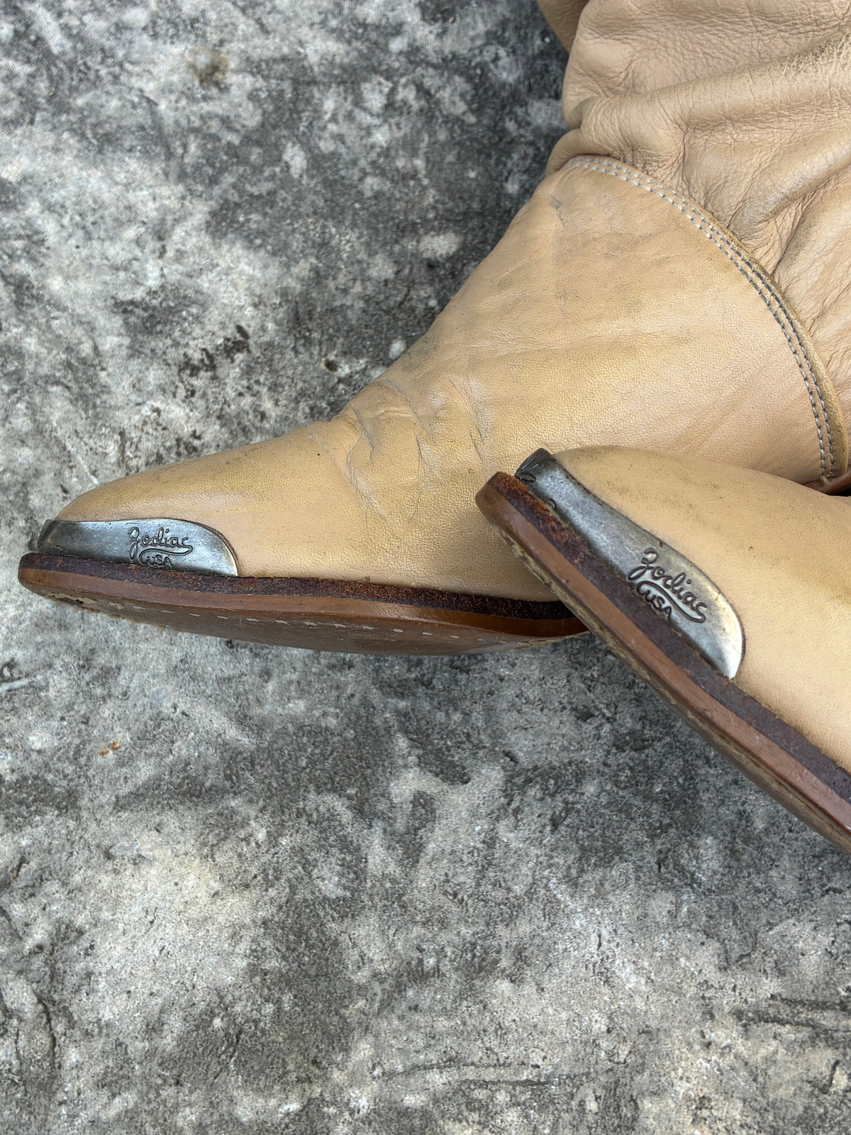 Vintage 1980s Zodiac Metal Toe Ankle Slouchy Boots