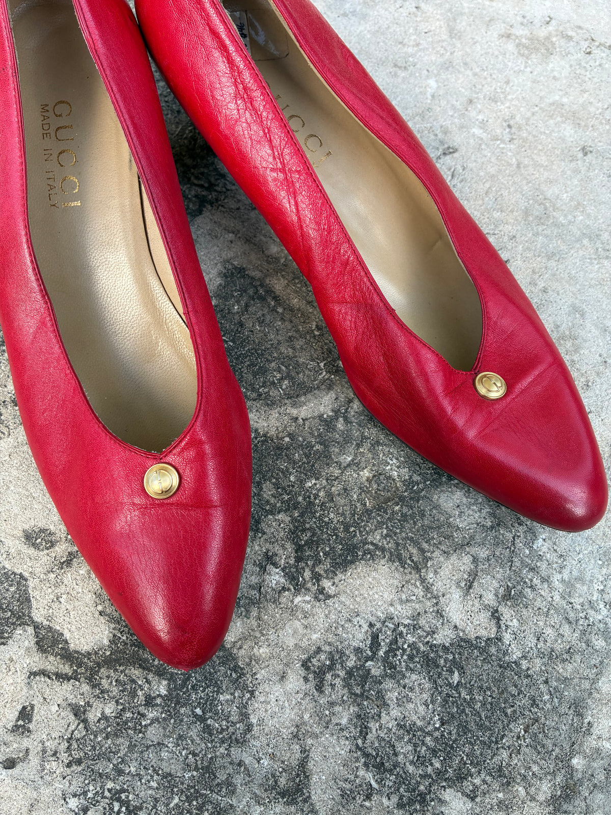 Vintage 80s Gucci Red Leather Kitten Heel Pumps W Gold Hardware