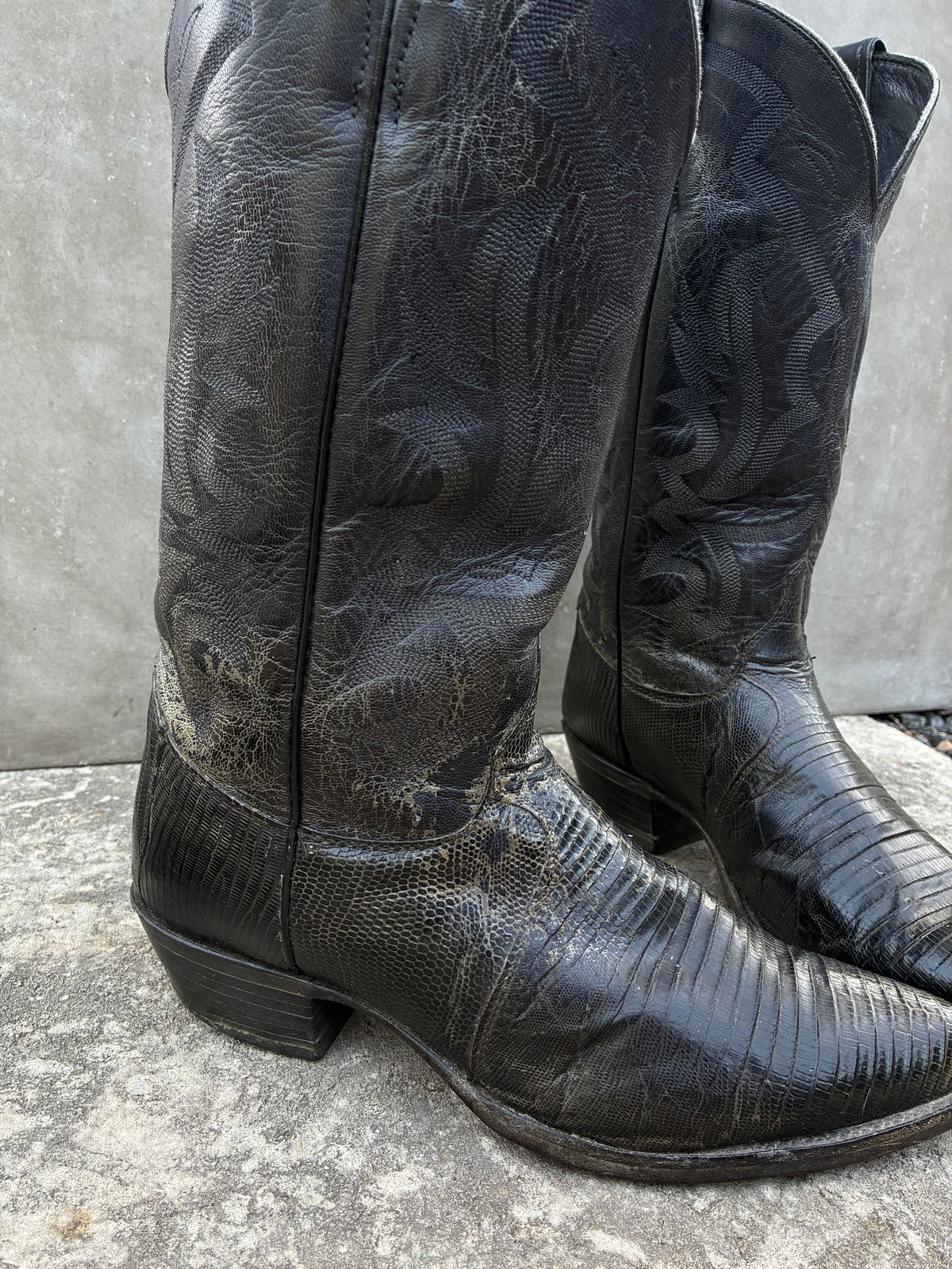 Vintage Justin Black Lizard Skin Cowboy Boots