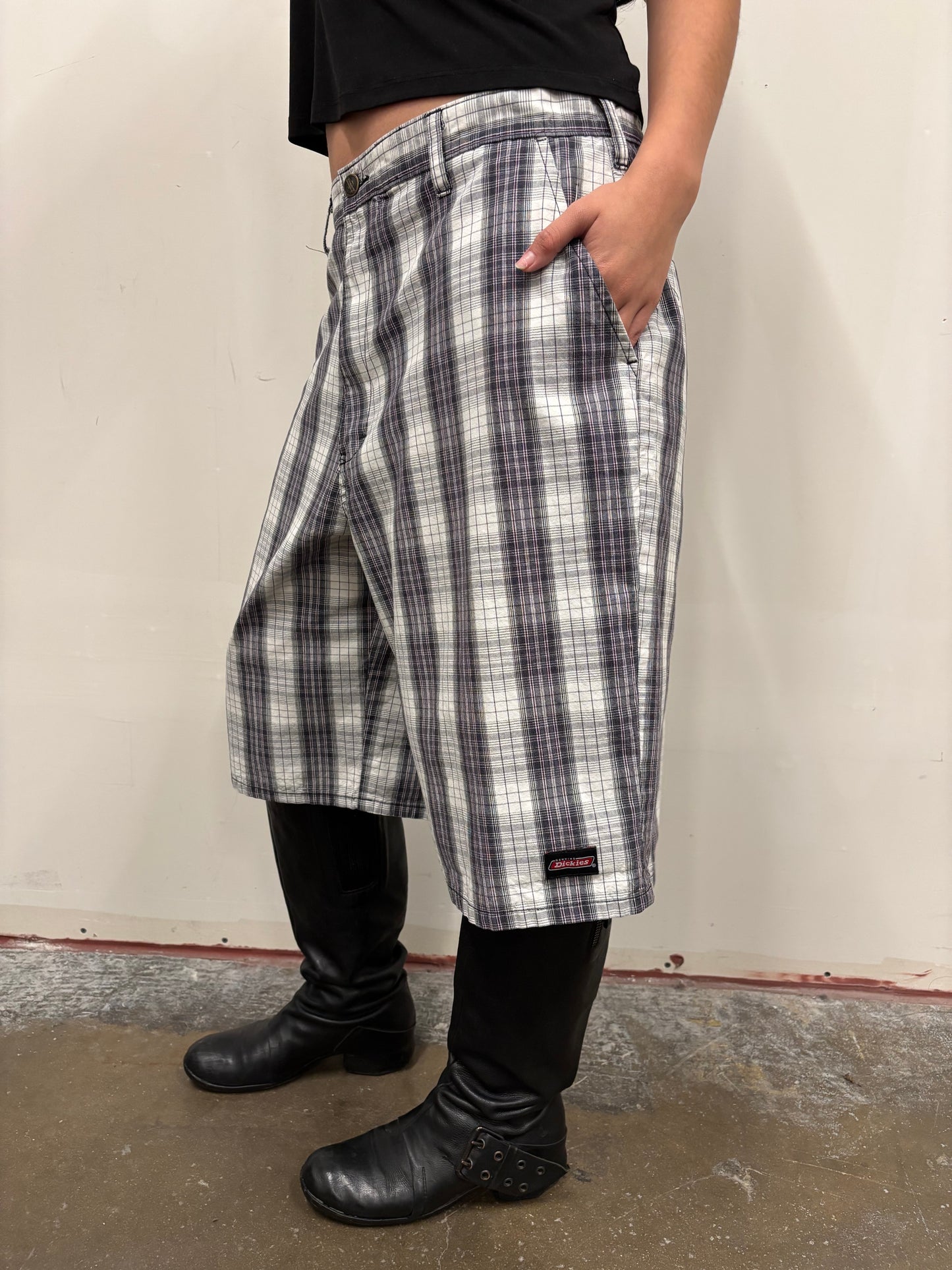 Dickies Plaid Jorts