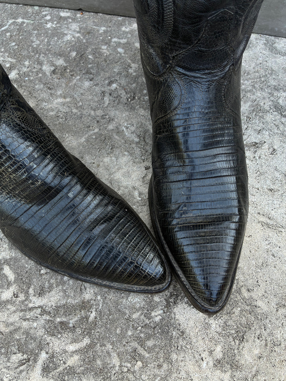 Vintage Justin Black Lizard Skin Cowboy Boots