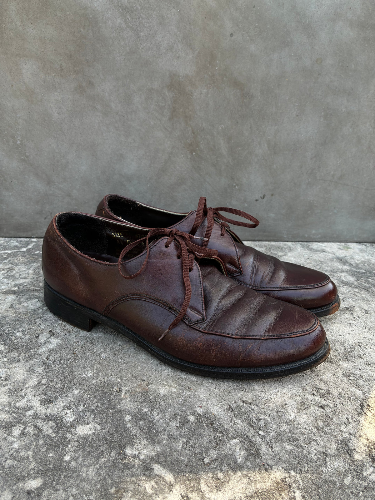 Vintage 1970s Brown Sears Leather Oxford Shoes