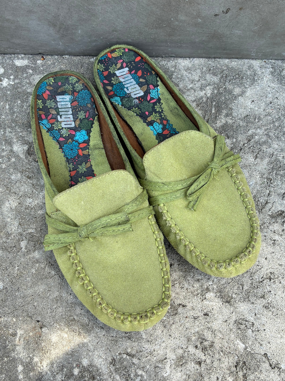 Vintage Green Suede Bongo Sandals