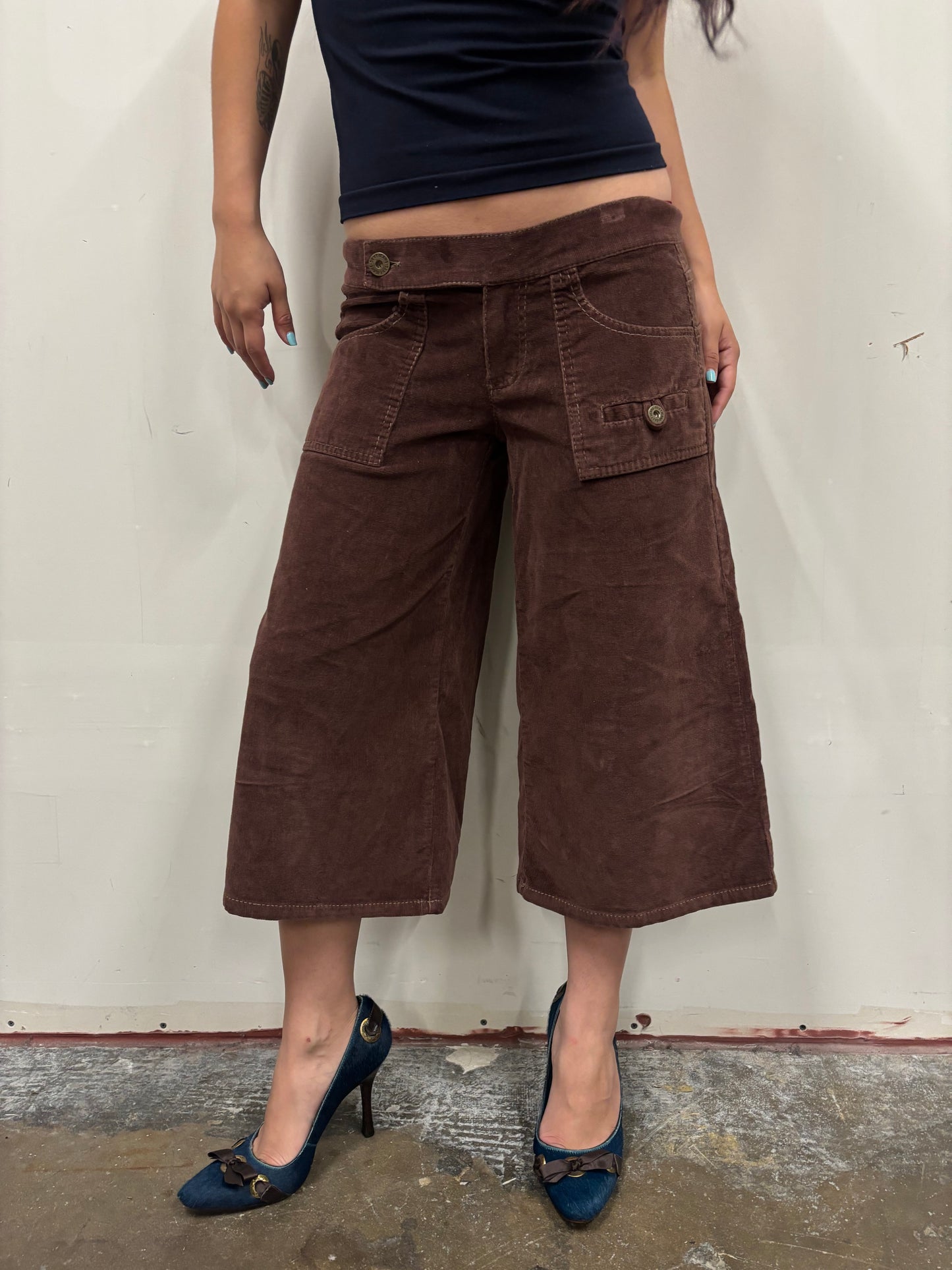DKNY Capris