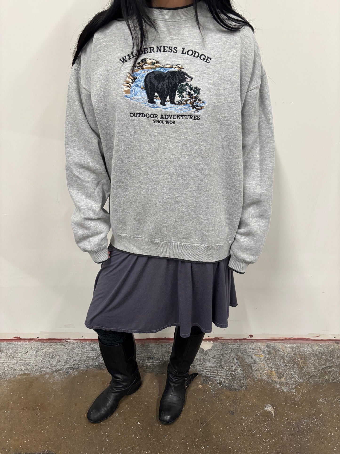 Vintage Wilderness Lodge Crewneck