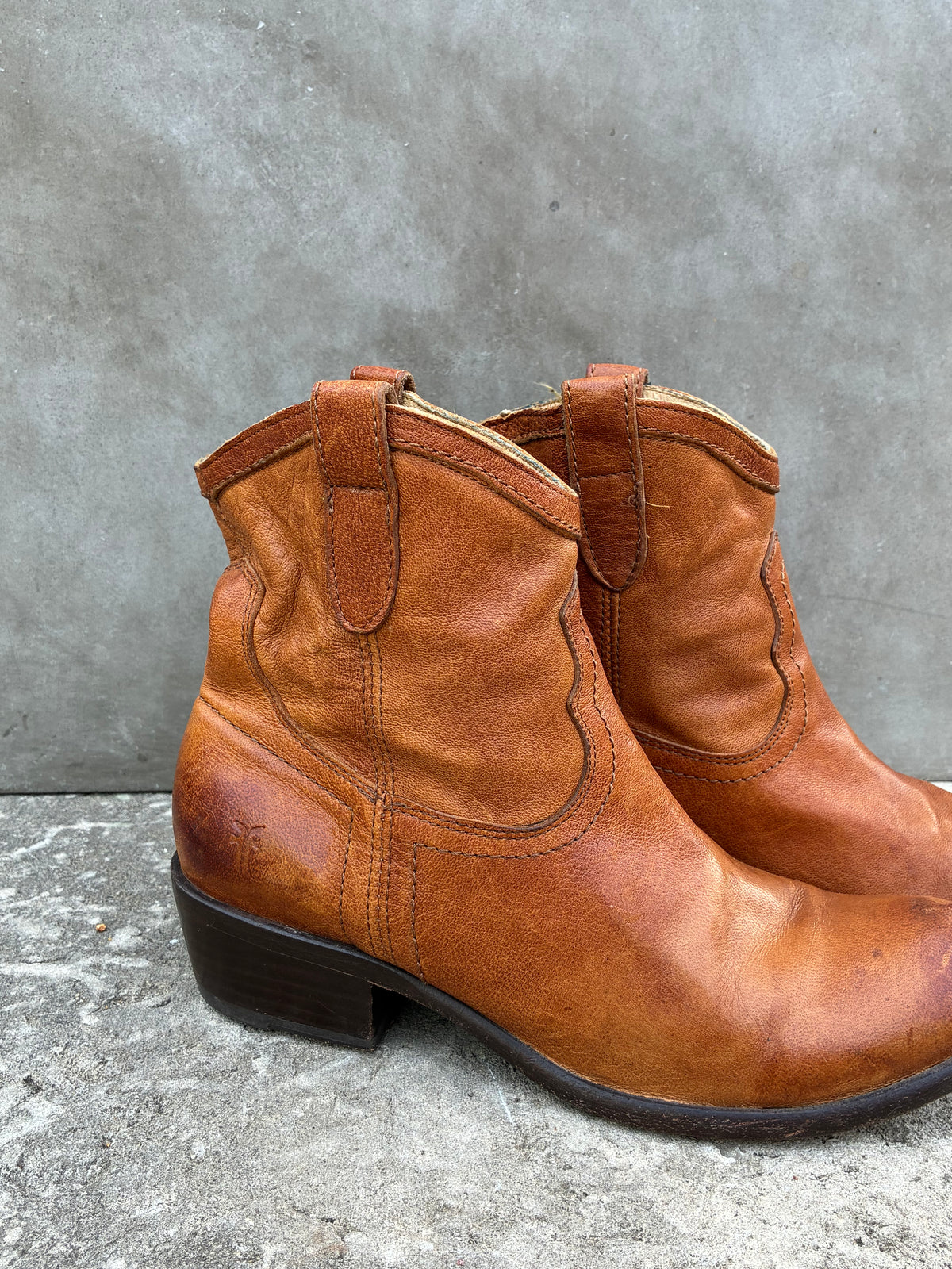 Vintage Brown Frye Billy Short Leather Boots